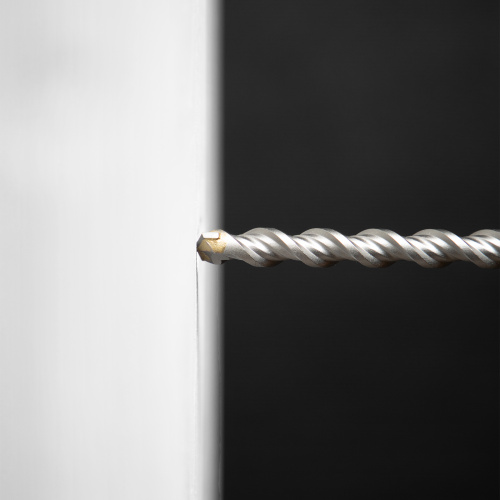 Бур по бетону, двойная спираль, три пылеотводящие кромки, 14 x 210 мм DENZEL по ценам производителя в Казани с доставкой по всей России