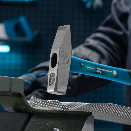 Молоток слесарный, 300 г, квадратный боек, фибергласовая обрезиненная рукоятка Gross по ценам производителя в Казани с доставкой по всей России