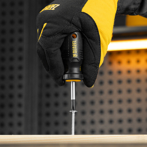 Отвертка, PH2х38 мм, S2, 3к рукоятка Denzel по ценам производителя в Казани с доставкой по всей России