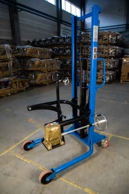 Штабелер-бочкокантователь гидравлический 0,35 т 2,0 м TOR COT по ценам производителя в Казани с доставкой по всей России